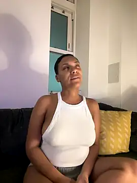 Melia Rayne online show from November 21, 2025, 10:41 pm