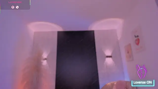 IvyJonesX online show from July 9, 2026, 4:44 pm