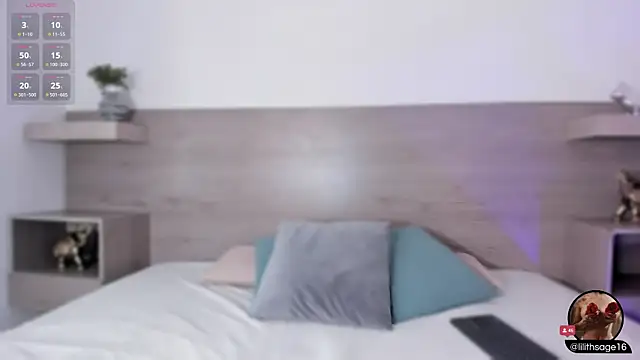 alison222  online show from March 5, 2025, 8:32 pm