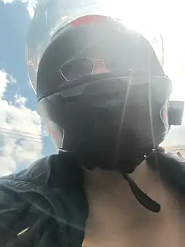 Snapshot of KimyCox_16 chatting on December 1, 2025, 5:07 pm KimyCox 16 online show from December 1, 2025, 5:07 pm