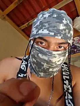 LAL0M4D4R4 online show from September 22, 2025, 10:01 pm