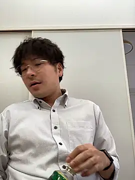 waka3232 online show from October 15, 2025, 2:11 am