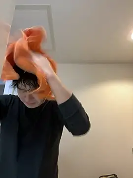 waka3232 online show from November 28, 2025, 2:03 am