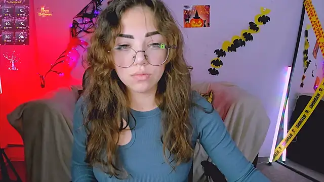 kiki swan online show from October 30, 2025, 10:06 am