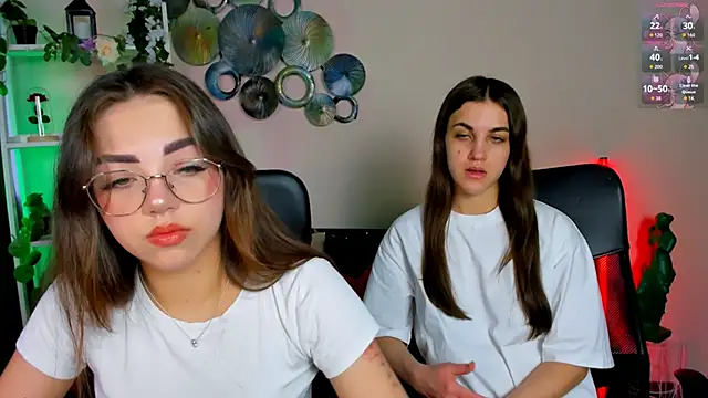 kiki swan online show from April 18, 2026, 9:57 am