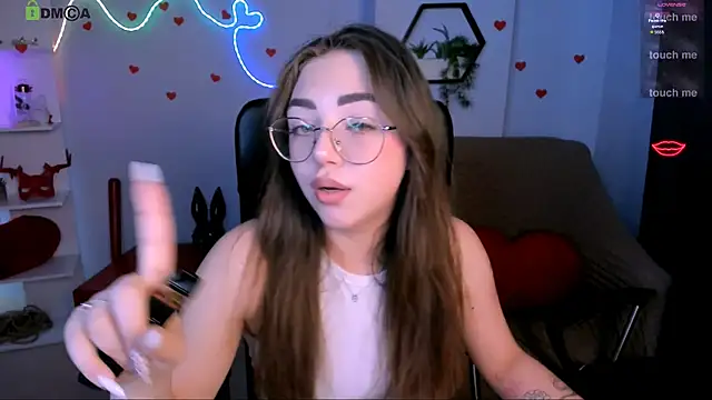 Snapshot of kiki_swan chatting on May 1, 2026, 9:47 am kiki swan online show from May 1, 2026, 9:47 am