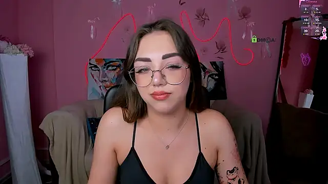 Snapshot of kiki_swan chatting on June 18, 2026, 7:29 pm kiki swan online show from June 18, 2026, 7:29 pm