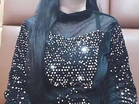 RealNaina online show from November 11, 2025, 5:46 pm