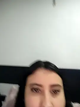 mialorents online show from October 3, 2025, 3:20 pm