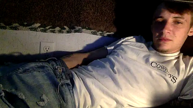 Ilovepussy1911 online show from February 12, 2026, 3:34 am