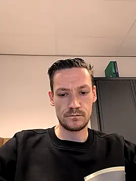 arnoanro online show from March 12, 2026, 1:06 pm