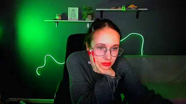 mona cloud online show from October 16, 2025, 7:59 pm