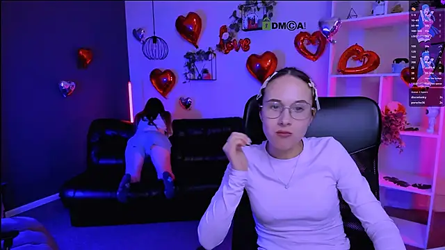 Snapshot of mona_cloud chatting on March 10, 2026, 8:14 pm mona cloud online show from March 10, 2026, 8:14 pm