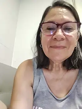 victoria wayne online show from June 12, 2026, 9:41 am