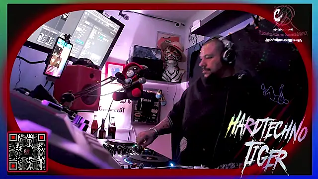 C-Stel-D-Tiger online show from October 19, 2025, 8:31 pm