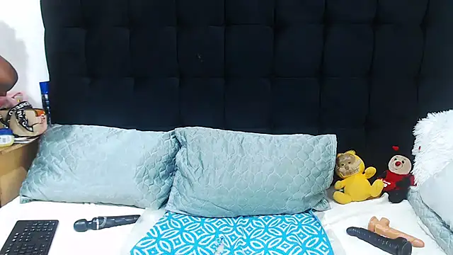 TaurusClitCake online show from November 2, 2025, 5:54 am