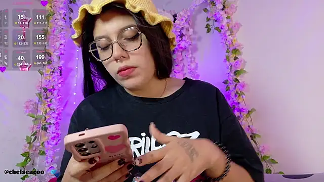 chelsea  coo online show from September 26, 2025, 11:31 pm