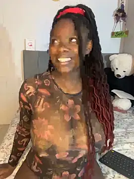 Snapshot of Kennya__ chatting on October 5, 2025, 8:01 am Kennya online show from October 5, 2025, 8:01 am