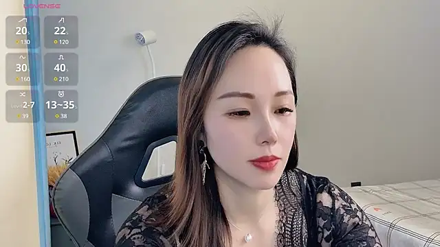 Dewluna online show from March 6, 2025, 3:57 am