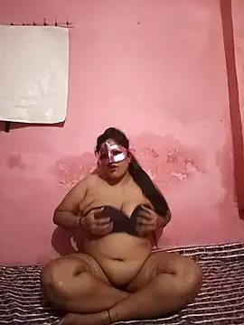 Snapshot of Rashmi_Rai chatting on March 19, 2025, 3:19 pm Rashmi Rai online show from March 19, 2025, 3:19 pm