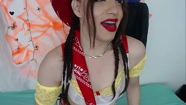 Snapshot of tatis_celis chatting on October 22, 2025, 1:44 pm tatis celis online show from October 22, 2025, 1:44 pm