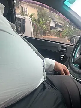 dam-her-boy online show from February 11, 2026, 11:15 am