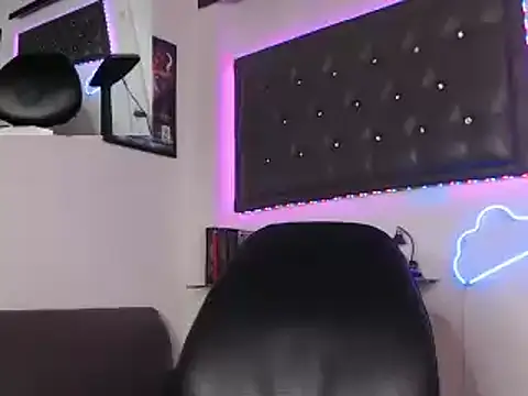 Monkey uchiha777 online show from March 14, 2025, 6:50 pm