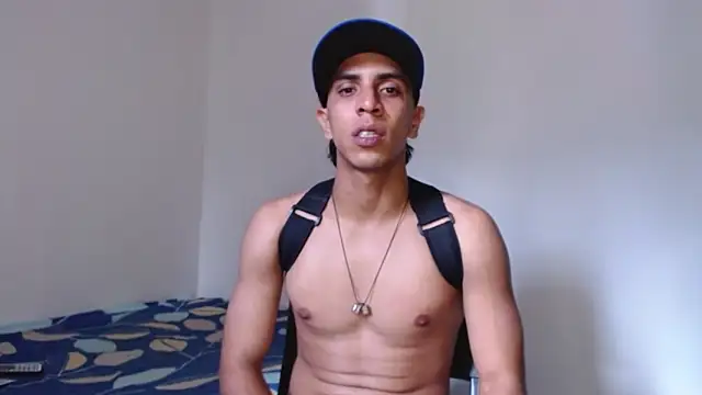 Monkey uchiha777 online show from November 17, 2025, 4:13 pm