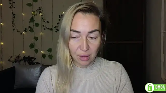 Snapshot of Kiss_julli88I chatting on November 10, 2025, 6:40 pm Kiss julli88I online show from November 10, 2025, 6:40 pm