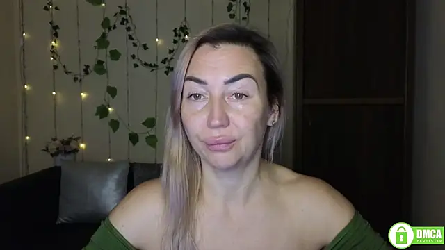 Snapshot of Kiss_julli88I chatting on November 24, 2025, 6:29 pm Kiss julli88I online show from November 24, 2025, 6:29 pm