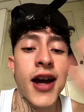 troy rouge online show from October 9, 2025, 7:56 pm