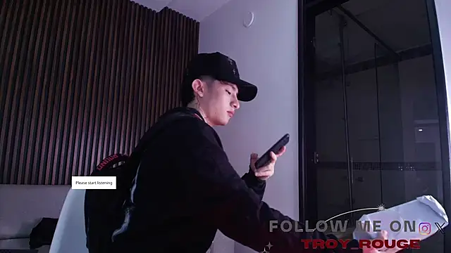 troy rouge online show from November 13, 2025, 7:02 pm