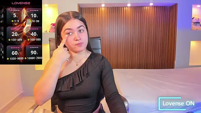 ZaraBlaze5 online show from September 9, 2025, 12:37 pm