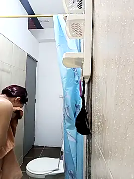 sharon rosse   online show from December 18, 2025, 9:43 pm