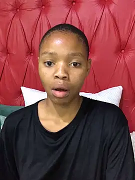 BondiBitch online show from October 3, 2025, 8:28 pm