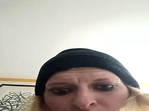 KITTYBOOBOOFUXX online show from October 20, 2025, 11:38 pm