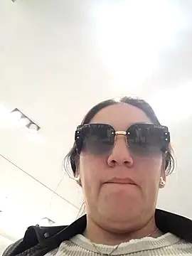 Luna-nevada online show from November 11, 2025, 10:54 pm