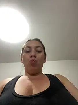 Luna-nevada online show from May 30, 2026, 3:14 am