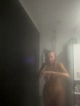 Sienna Royale online show from November 27, 2025, 5:26 pm