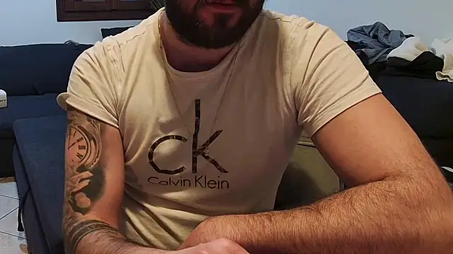 maialinofriuli online show from January 15, 2026, 1:54 am