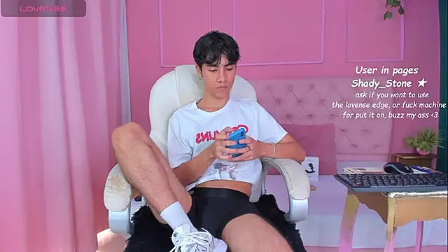 SHADY STONE online show from September 17, 2025, 9:05 pm