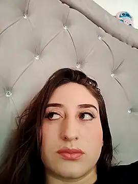 KARINA FLOWER  online show from October 15, 2025, 7:03 pm