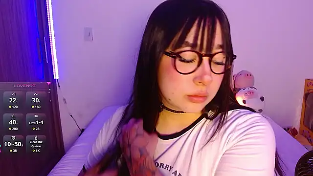 Snapshot of Oliviargf chatting on January 17, 2026, 12:15 am Oliviargf online show from January 17, 2026, 12:15 am