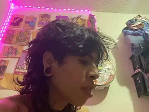 kirito kun online show from April 18, 2026, 7:34 am