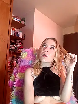 Snapshot of sara_crushx chatting on September 28, 2025, 3:06 pm sara crushx online show from September 28, 2025, 3:06 pm