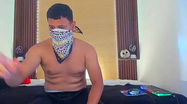 Racingbear  online show from March 9, 2025, 7:48 pm