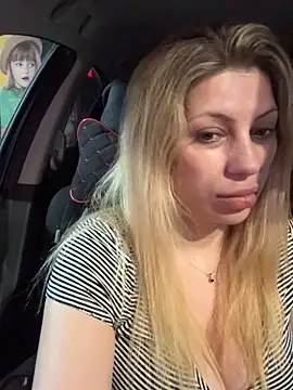 Snapshot of Alicedream5 chatting on March 18, 2025, 7:20 pm Alicedream5 online show from March 18, 2025, 7:20 pm