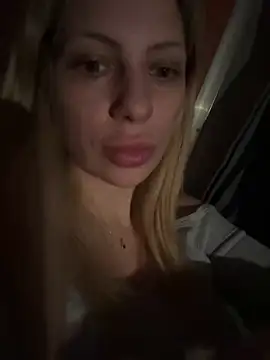 Snapshot of Alicedream5 chatting on March 20, 2025, 8:19 pm Alicedream5 online show from March 20, 2025, 8:19 pm