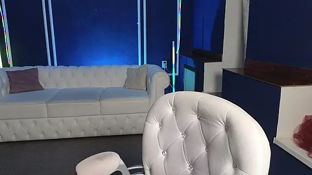 Kira Kenet online show from March 12, 2025, 10:39 pm