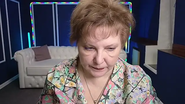 Kira Kenet online show from March 17, 2025, 2:45 pm